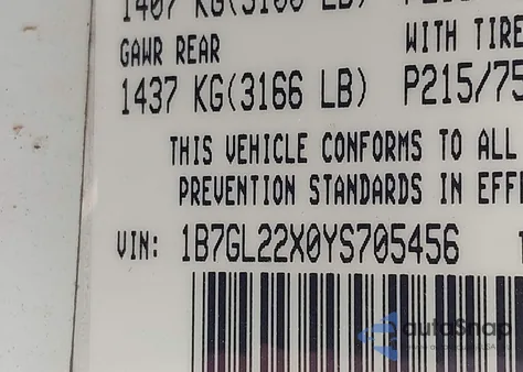 2000 Dodge Dakota Slt/Sport from USA, damaged, VIN 1B7GL22X0YS705456